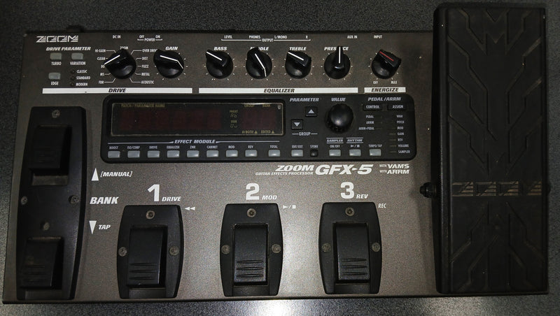 Zoom GFX-5 Portable Guitar Effects Processor / Multi FX Pedal Board