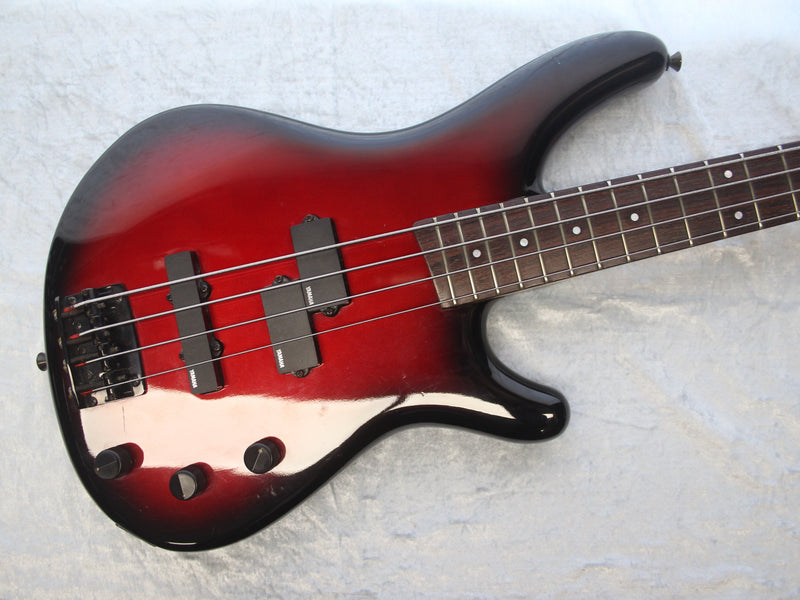 Yamaha Motion B Bass